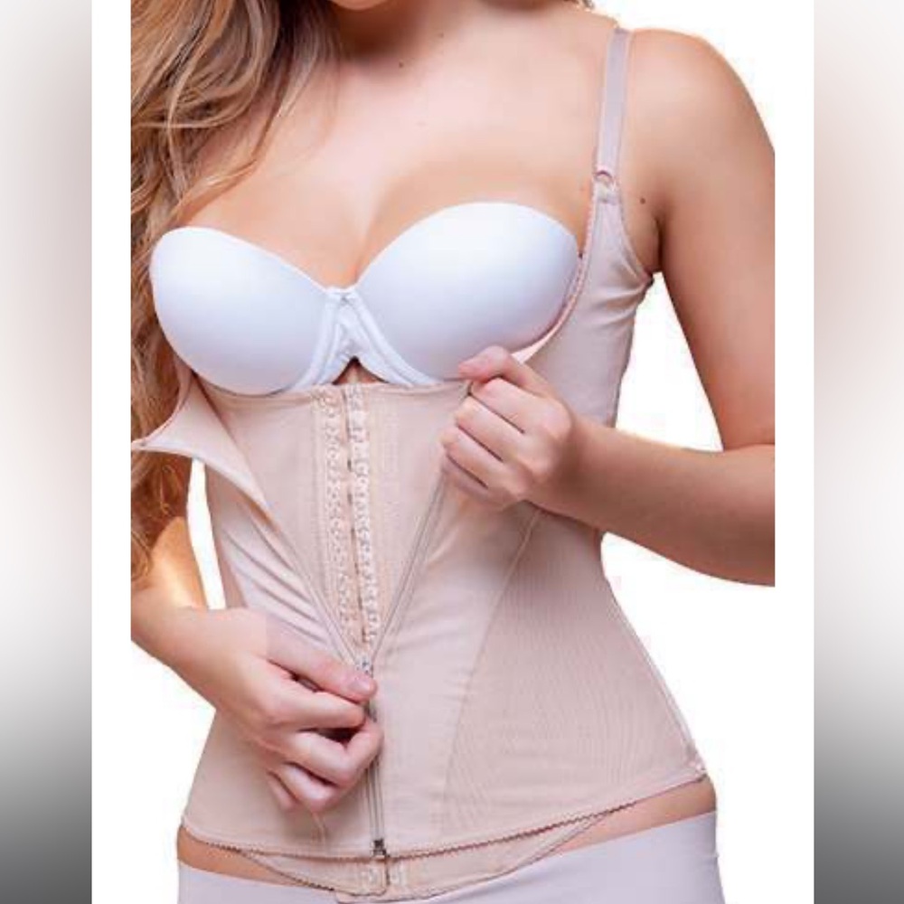 Vedette Shapewear Cream Corset-Style Shapewear L